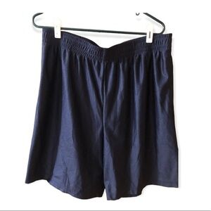 Starter men shorts size L 36-38‎